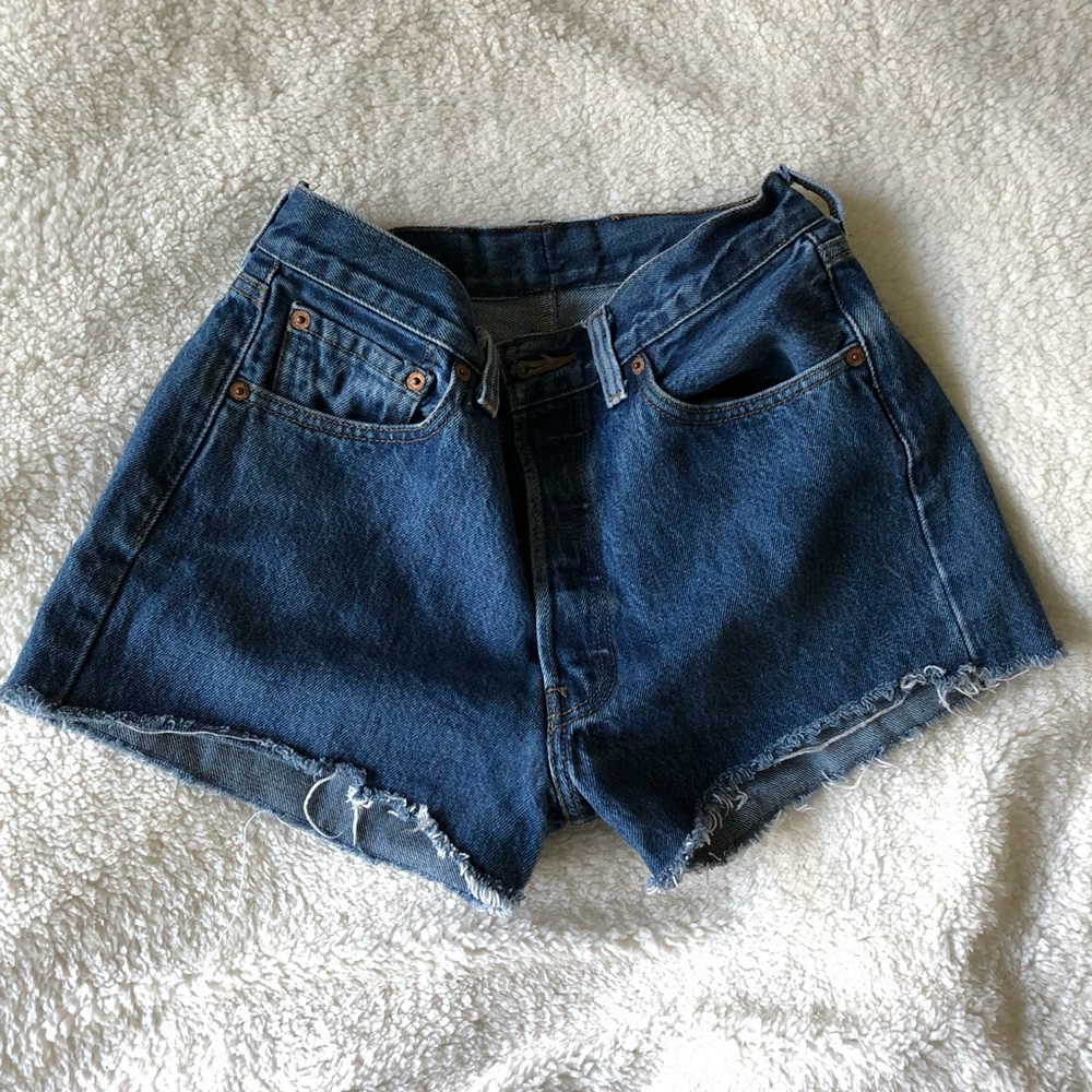 LEVIS high waisted cut off denim shorts